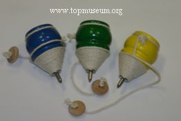 spinning top with string